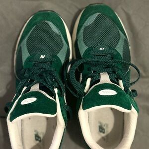 New Balance White Gray Shoe Interior Label